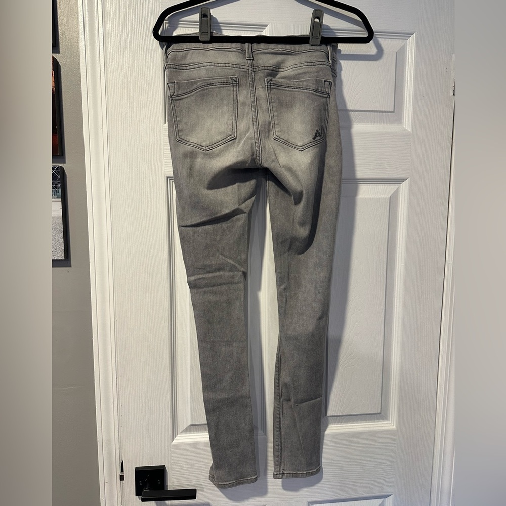 Women's Express Distressed Mid-Rise Legging Jeans Size 4R - Picture 3 of 4